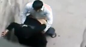 Ciocia Devidia z Tamil Nadu zostaje złapana na gorącym uczynku i kończy się seksem 3 / min 40 sec