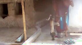 Video de sexo en el baño de Tirunelveli en Ches, con sus grandes tetas 3 mín. 00 sec
