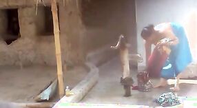 Vídeo de sexo na casa de banho de Tirunelveli em Ches, com as suas Mamas grandes 3 minuto 40 SEC