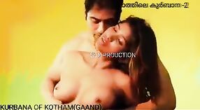 Vídeo de sexo tamil quente com uma namorada Boazona a dividir-se no rabo 3 minuto 40 SEC