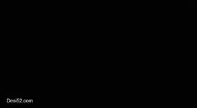 பெரிய மார்பகங்களுடன் ஒரு தமிழ் பெண்ணின் சதுரங்க வீடியோ 3 நிமிடம் 30 நொடி
