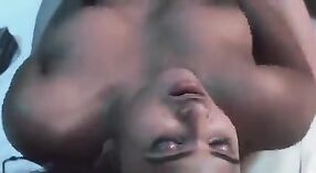 تامل فلم کی نیلی مالکن: شیلا محبت کی جنسی ملاقات 14 کم از کم 20 سیکنڈ