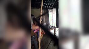 Esposa tamil engaña a su marido con otro hombre en un video de ajedrez caliente 1 mín. 20 sec