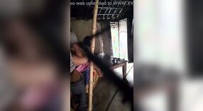 Istri Tamil menipu suaminya dengan pria lain dalam video catur panas 1 min 50 sec