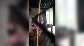 Istri Tamil menipu suaminya dengan pria lain dalam video catur panas 0 min 50 sec