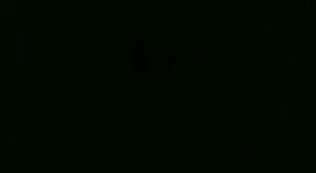 వెల్లూర్ నుండి సెక్సీ పనిమనిషి తన భర్తను కొలనులో మోసం చేస్తుంది 0 మిన్ 50 సెకను