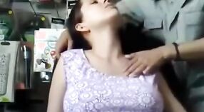 Vunar Bondatiの乳首の汚いビデオ警告 0 分 0 秒