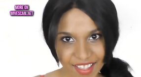 Lilly, bintang porno Tamil sing nggumunake, ngobrol lan ndownload video musik ing obrolan sing uap iki 7 min 00 sec
