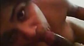 Prawdziwy indyjski seks wideo featuring a Tamil dziewczyna w nagi strój 1 / min 50 sec
