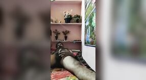 Một Tamil aunty được fucked qua cô ấy chồng trong này nóng video 5 tối thiểu 40 sn