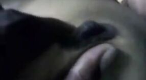 काकू तिरुपूरचा तिच्या स्तनांना दुधाचा व्हिडिओ आहे 1 मिन 00 सेकंद