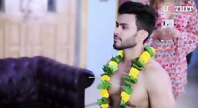Aktris Tamil membintangi film BB panas dengan pacar malamnya 2 min 40 sec