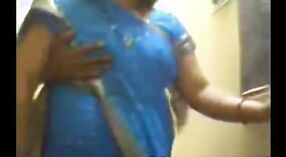 Tamil tia saree Blusa Sexo contra Snss em Coimbatore 0 minuto 30 SEC