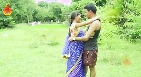 Południowo-indyjskie filmy porno z dziewczyną i chłopcem ze wsi 1 / min 00 sec
