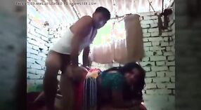 Смотрите, как красивая тамильская тетушка подпрыгивает в этом новом секс-видео 0 минута 0 сек