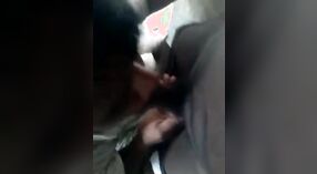 Tamil ragazzi godere anale sesso e sborrata in questo video 2 min 50 sec