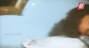 பெரிய புண்டை கொண்ட டைட்டன் நடிகை சூடான செக்ஸ் காட்சியில் முழங்கால்களில் இறங்குகிறார் 0 நிமிடம் 50 நொடி