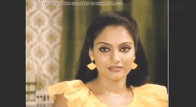 Niebieski Film scena z Tamil Szachy dziewczyną 0 / min 40 sec