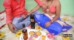 Ubriaco Desi village bhabhi prende scopata difficile 2 min 00 sec