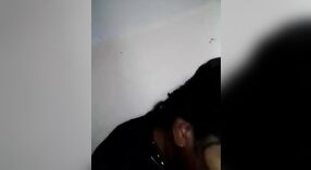 Sexo duro en el pueblo con una chica india del pueblo 2 mín. 40 sec