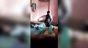 Desi village bhabhi menipu suaminya dengan kekasih kulit hitam dengan pantat besar 1 min 20 sec