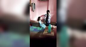 Desi village bhabhi cheats trên cô ấy chồng với một đen người yêu với một lớn đít 1 tối thiểu 10 sn