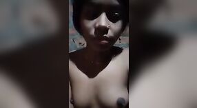 Pertunjukan MMC Telanjang Bhabhi Desa Desi 3 min 00 sec