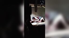 Vidéo en Caméra cachée du Sexe d'Inceste d'une femme du Village 0 minute 0 sec