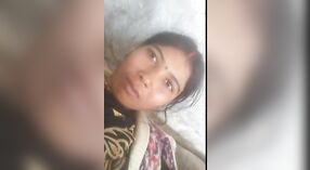 Жена из деревни Бихари занимается сексом на открытом воздухе с MMC 1 минута 40 сек