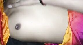 Chatte indienne poilue se fait pilonner dans une vidéo porno maison 0 minute 0 sec