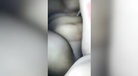 Esposa sureña con grandes tetas es follada duro en su pueblo 2 mín. 00 sec