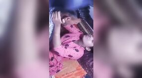 Dehati Chudaiセクシーなビデオ：隠されたカメラが近親相姦シーンをキャプチャする 3 分 50 秒