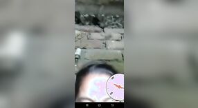 Tautan video: Payudara mungil Dehati Desi dipajang 2 min 50 sec