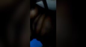 Bangla Kız Dehati ateşli bir videoda bakire amını sergiliyor 0 dakika 40 saniyelik
