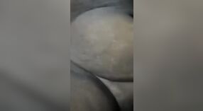 Desi village sesso video dispone di un incesto incontro tra una nonna e suo figlio 0 min 0 sec