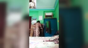 Bangla village girl shows off her sexy body in a video call 0 min 40 sec