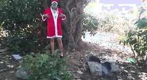 Desi Natale speciale: un hardcore all'aperto video porno 0 min 0 sec