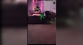 Bangla Aldeia vídeo de sexo com peituda mulher e Devar 5 minuto 20 SEC