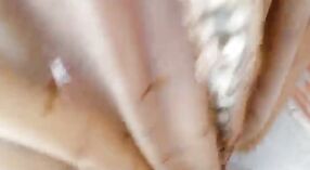 ಬಿಹಾರಿ ದೇಹ ಭಾಭಾ ಅವರ ಹೊರಾಂಗಣ ಸೆಕ್ಸ್ ಸಾಹಸ 4 ನಿಮಿಷ 20 ಸೆಕೆಂಡು