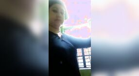 Istri Dehati memfilmkan dirinya sendiri dalam video telanjangnya sendiri 0 min 40 sec