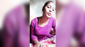 देहाटिया लड़की की तंग और गीली चूत में भाप से भरा वीडियो 0 मिन 0 एसईसी