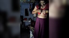Selfies desnudas de Desi village bhabhi en video MMS 0 mín. 40 sec