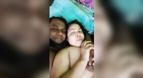 Dehati Chudai Sexy Video di un Bangla Villaggio Coppia Nudo Incontro 2 min 00 sec