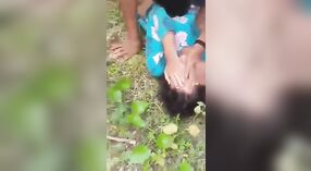 बांग्ला के घर के बाहर समूह सेक्स साहसिक खुली हवा में 1 मिन 00 एसईसी