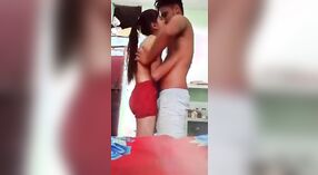 Bangla Aldeia adolescente recebe seu bichano martelado em casa pornô 0 minuto 0 SEC