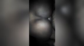 Una chica de pueblo paquistaní es follada por el culo por un cliente 3 mín. 20 sec