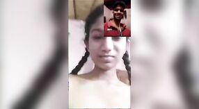 Une adolescente du village de Bangla exhibe son corps sexy dans une vidéo torride 3 minute 40 sec