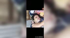 Panggilan video dengan seorang gadis dusun yang menakjubkan dan payudara besarnya 3 min 00 sec