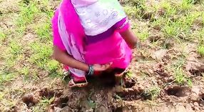 ಬಿಹಾರಿ bhabhi ನ ಹೊರಗೆ ತೆರೆದ ಜಾಗ 5 ನಿಮಿಷ 20 ಸೆಕೆಂಡು