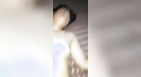 Gadis desa Bangla menjadi nakal dengan pamannya dalam video hardcore 0 min 0 sec